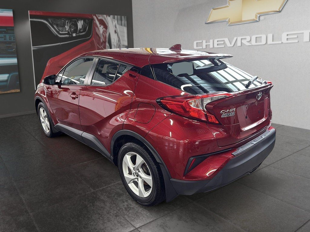Toyota C-HR  2019 à Saint-Hyacinthe, Québec - 4 - w1024h768px