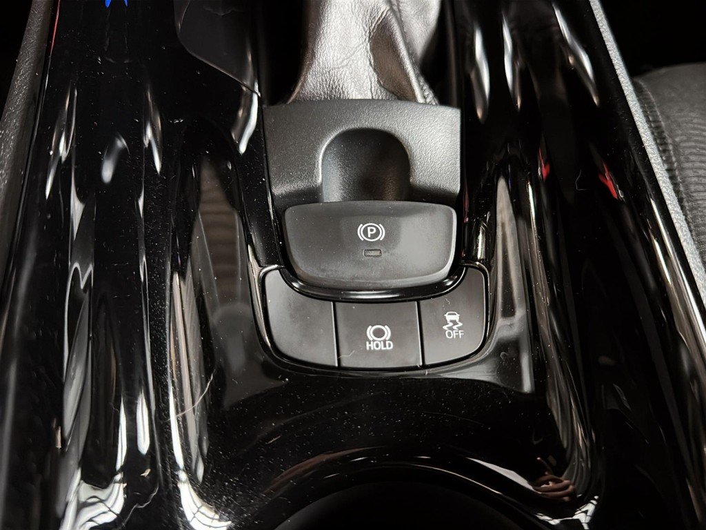 Toyota C-HR  2019 à Saint-Hyacinthe, Québec - 16 - w1024h768px