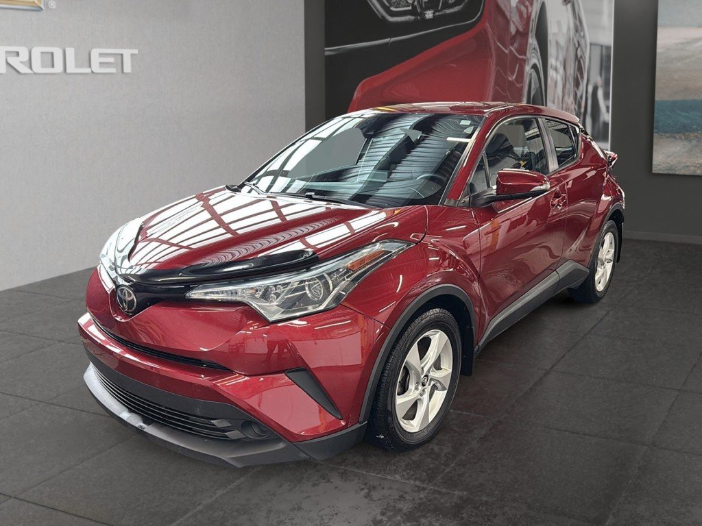 Toyota C-HR  2019 à Saint-Hyacinthe, Québec - 1 - w1024h768px