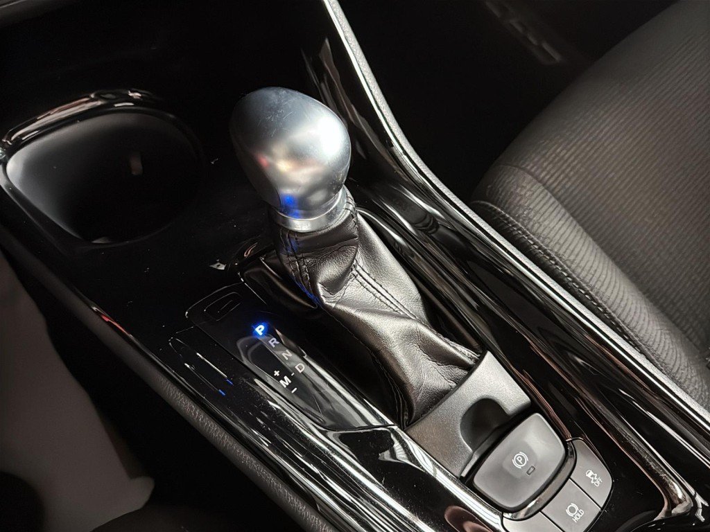 Toyota C-HR  2019 à Saint-Hyacinthe, Québec - 15 - w1024h768px