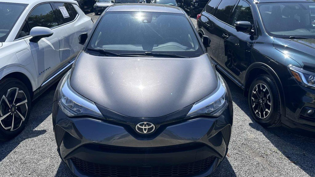 Toyota C-HR  2020 à Saint-Hyacinthe, Québec - 6 - w1024h768px
