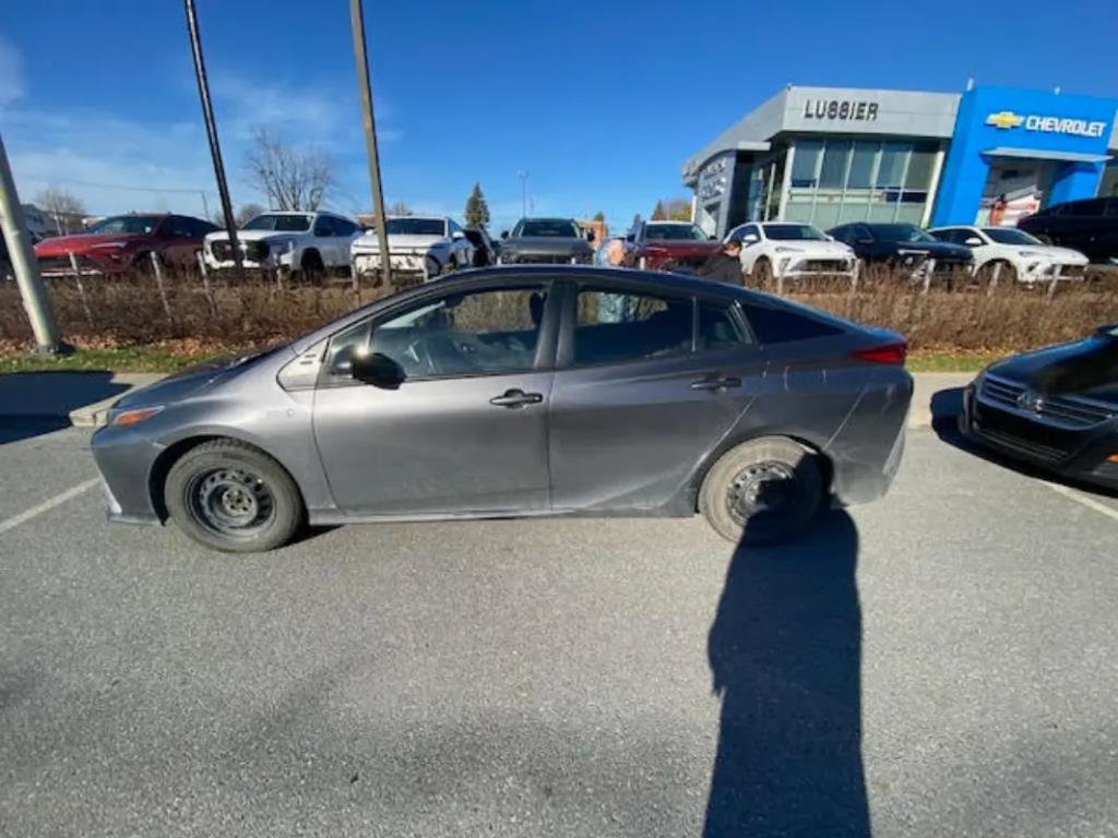 2022 Toyota PRIUS PRIME in Saint-Hyacinthe, Quebec - 3 - w1024h768px