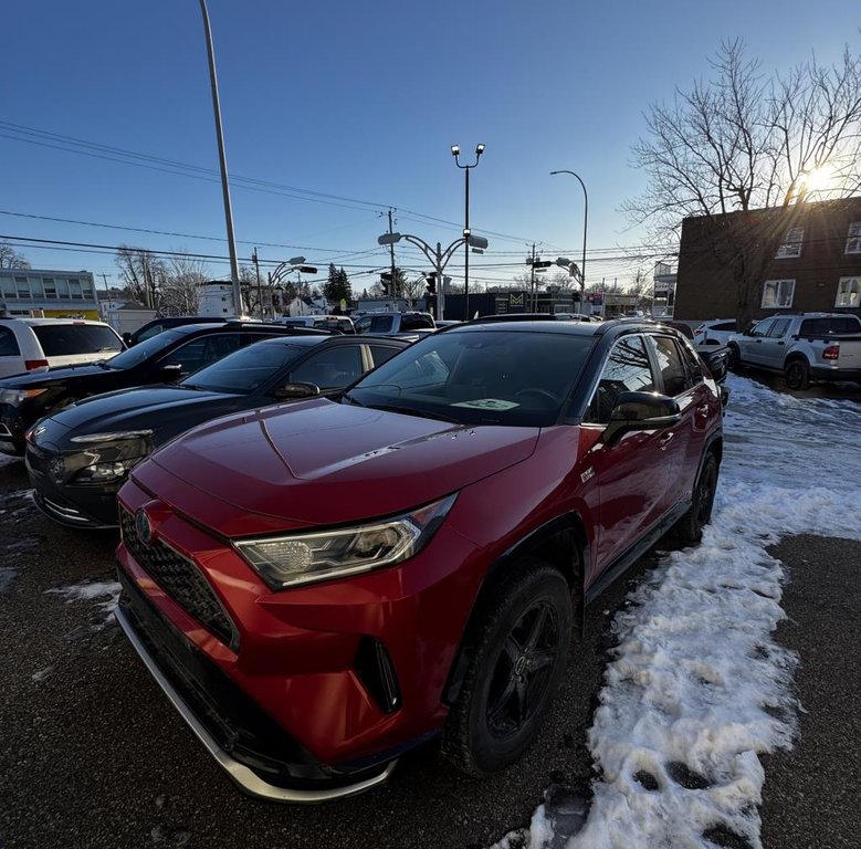 2021 Toyota RAV4 Prime in Saint-Hyacinthe, Quebec - 1 - w1024h768px