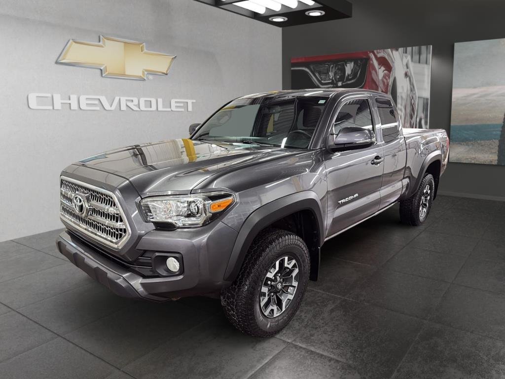 Toyota Tacoma  2017 à Saint-Hyacinthe, Québec - 1 - w1024h768px