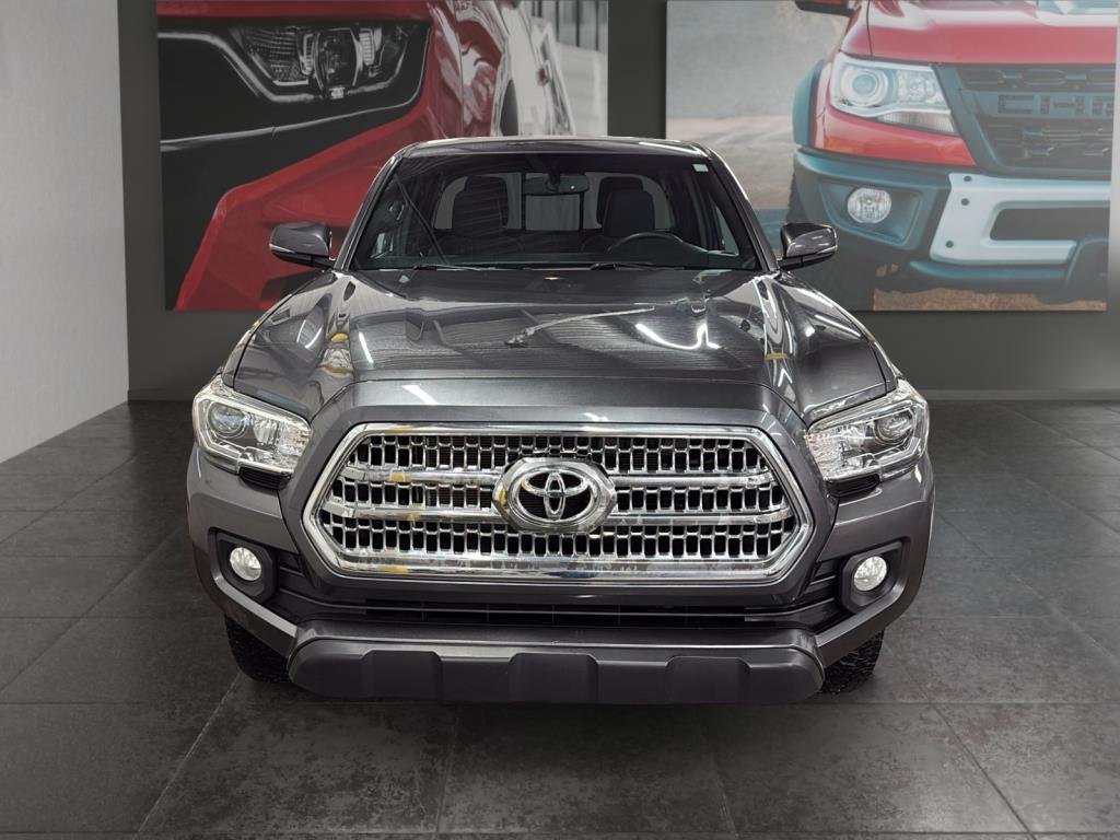 Toyota Tacoma  2017 à Saint-Hyacinthe, Québec - 2 - w1024h768px