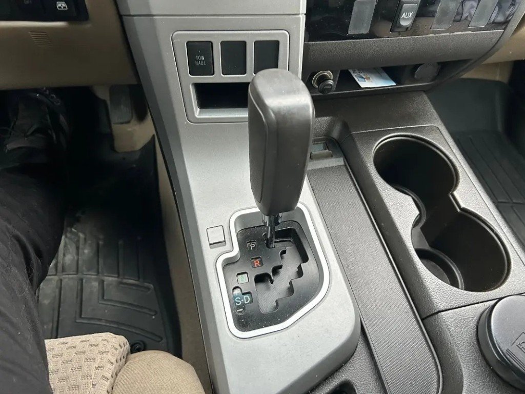 2008 Toyota TUNDRA in Saint-Hyacinthe, Quebec - 9 - w1024h768px