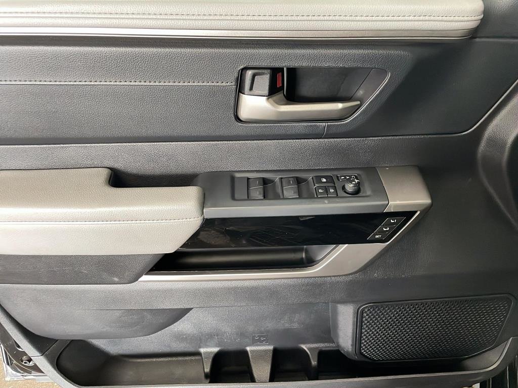 Toyota Tundra  2022 à Saint-Hyacinthe, Québec - 10 - w1024h768px