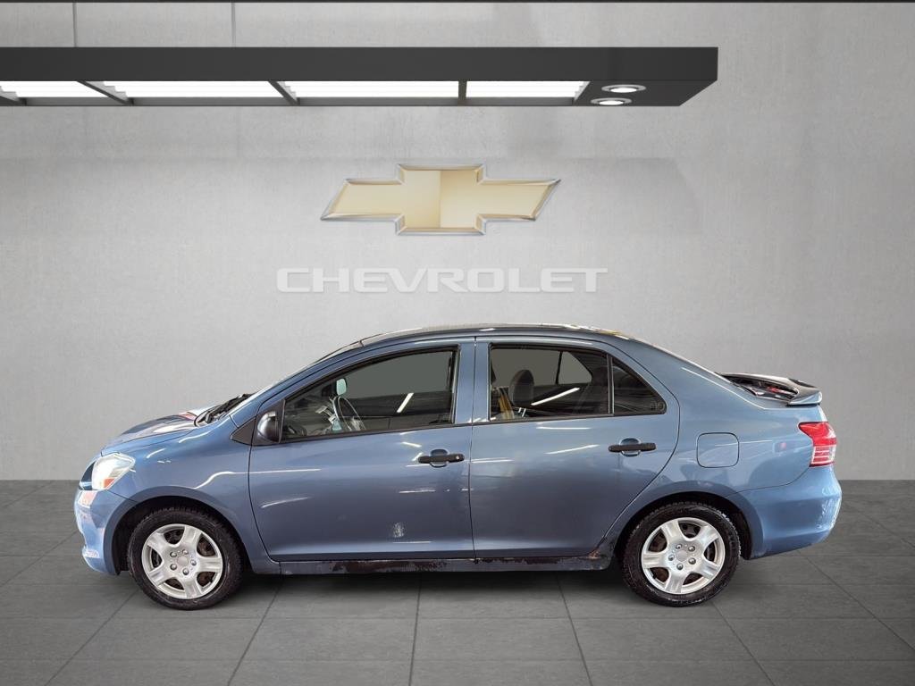 2008 Toyota Yaris in Saint-Hyacinthe, Quebec - 5 - w1024h768px