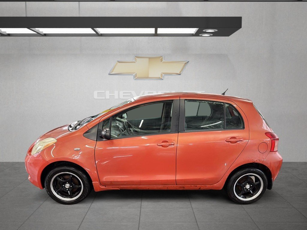 2008 Toyota YARIS in Saint-Hyacinthe, Quebec - 5 - w1024h768px
