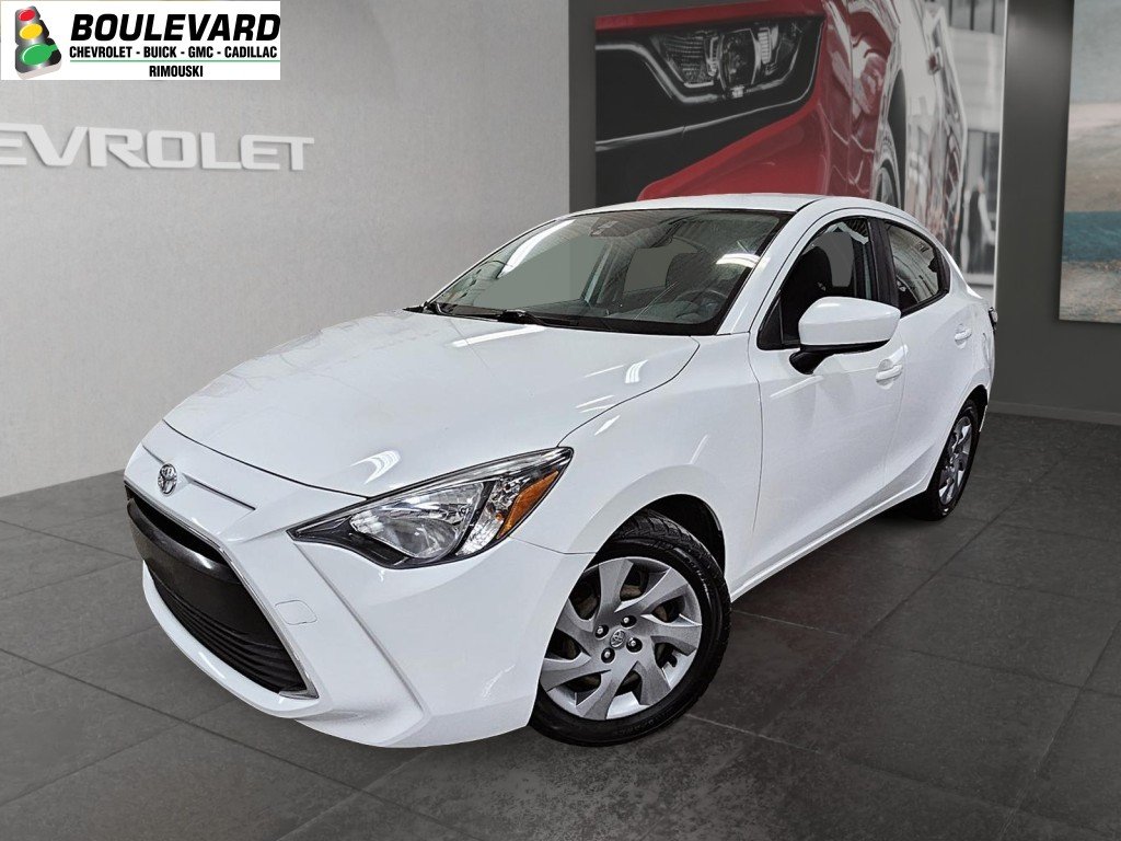 Toyota YARIS  2017 à Saint-Hyacinthe, Québec - 1 - w1024h768px