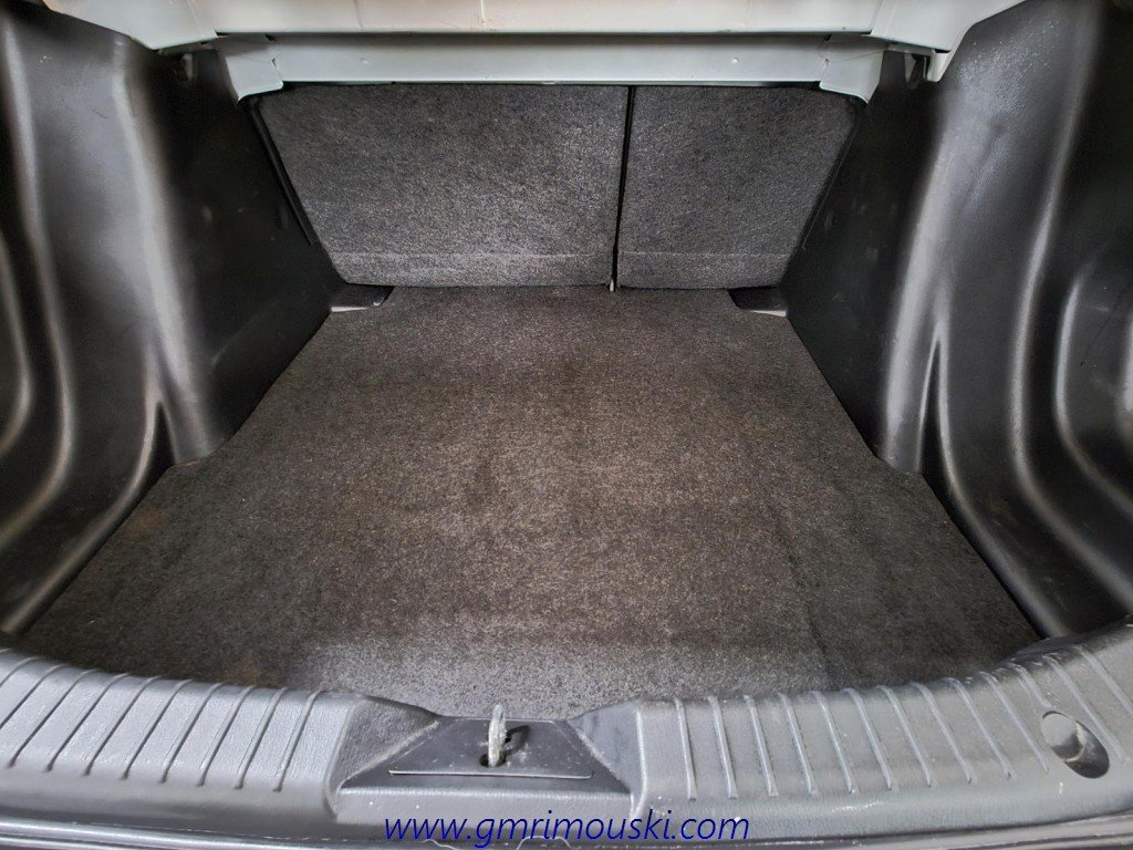 Toyota YARIS  2017 à Saint-Hyacinthe, Québec - 17 - w1024h768px