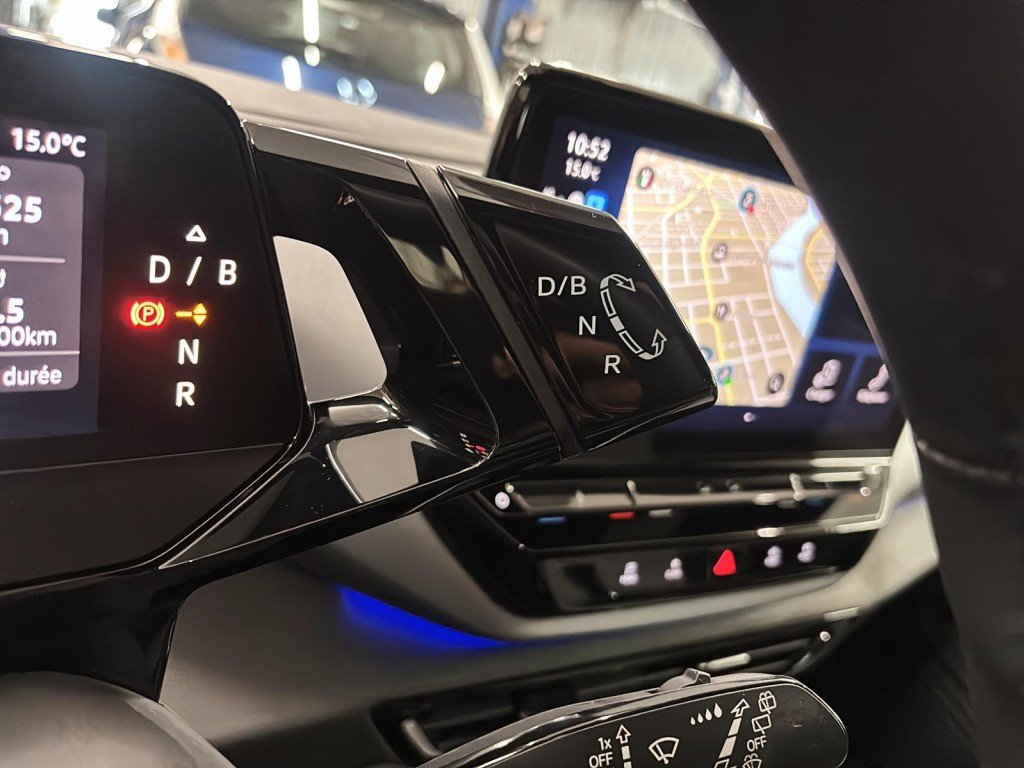 2023 Volkswagen ID.4 in Saint-Hyacinthe, Quebec - 14 - w1024h768px