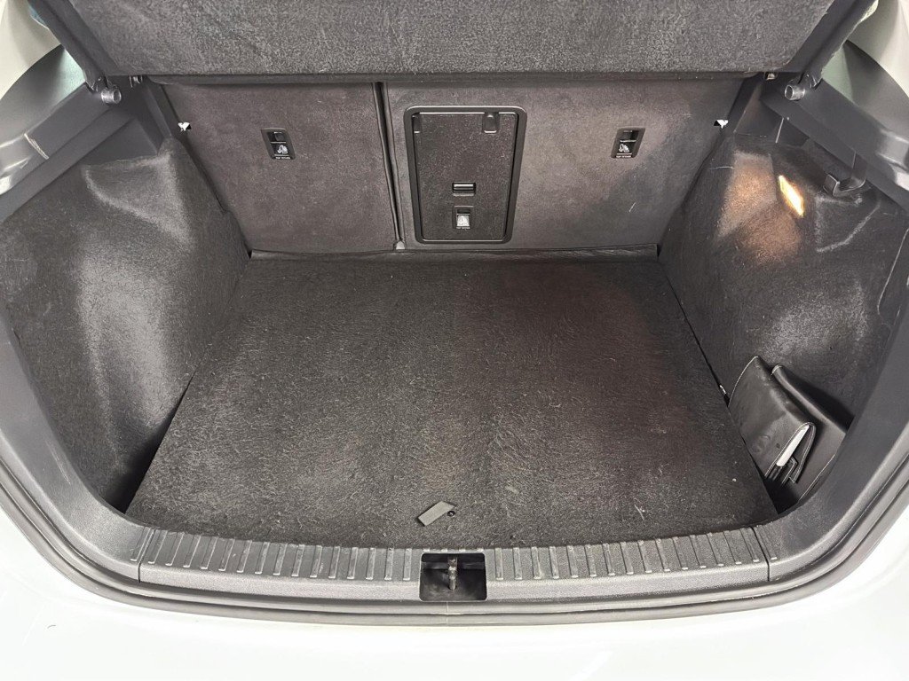 Volkswagen TAOS  2022 à Saint-Hyacinthe, Québec - 6 - w1024h768px
