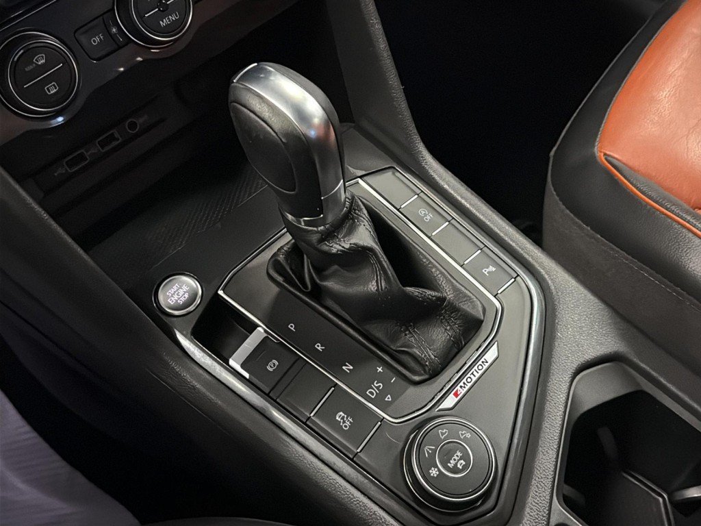 Volkswagen TIGUAN  2018 à Saint-Hyacinthe, Québec - 15 - w1024h768px