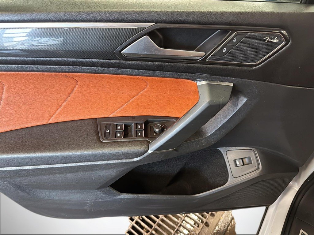 Volkswagen TIGUAN  2018 à Saint-Hyacinthe, Québec - 11 - w1024h768px