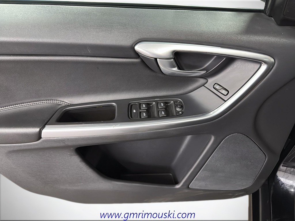 Volvo XC60  2015 à Saint-Hyacinthe, Québec - 13 - w1024h768px