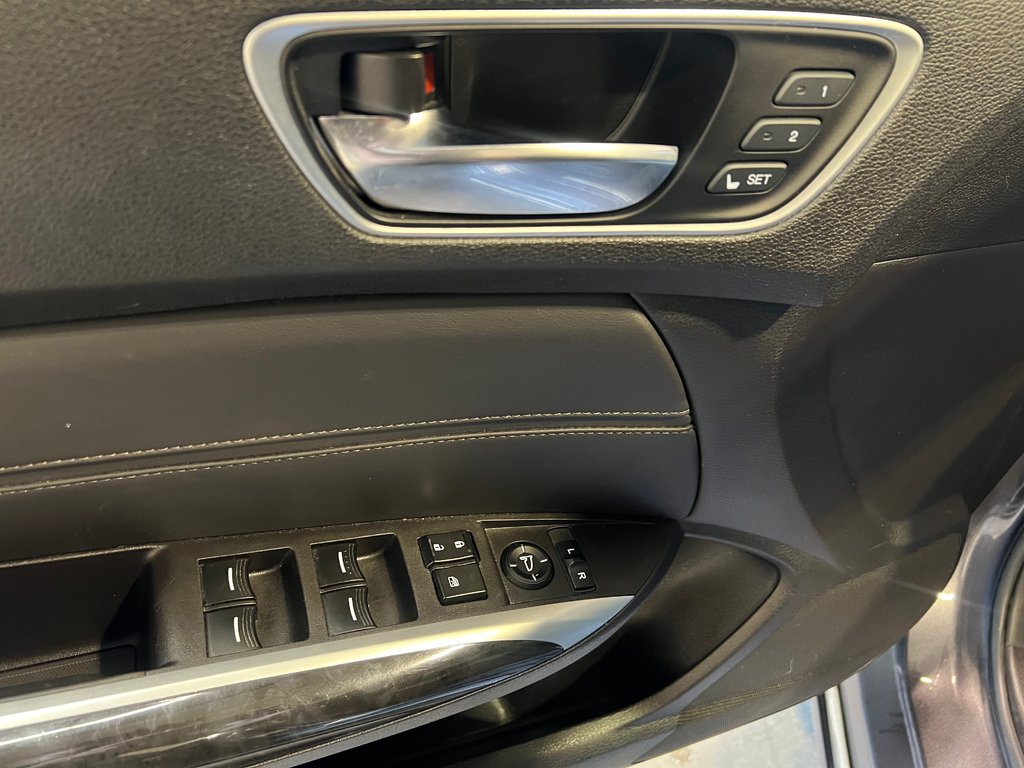 2018 Acura TLX TECH PKG**TOIT**CUIR**CARPLAY**SIEGES ELECTRIQUE** in Saint-Eustache, Quebec - 12 - w1024h768px