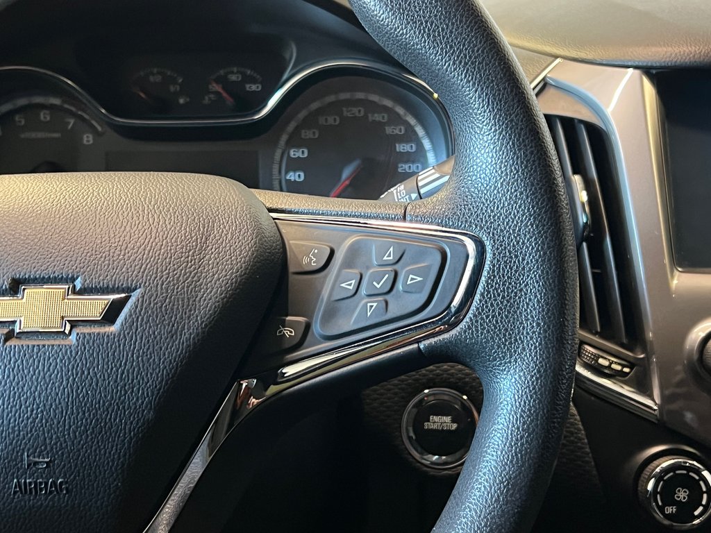 2017 Chevrolet Cruze LT**MAGS D'ORIGINE INCLUS**MANUELLE**BLUETOOTH** in Saint-Eustache, Quebec - 24 - w1024h768px