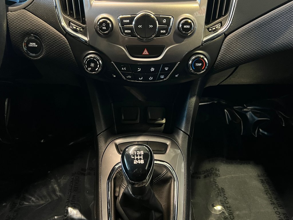 2017 Chevrolet Cruze LT**MAGS D'ORIGINE INCLUS**MANUELLE**BLUETOOTH** in Saint-Eustache, Quebec - 21 - w1024h768px