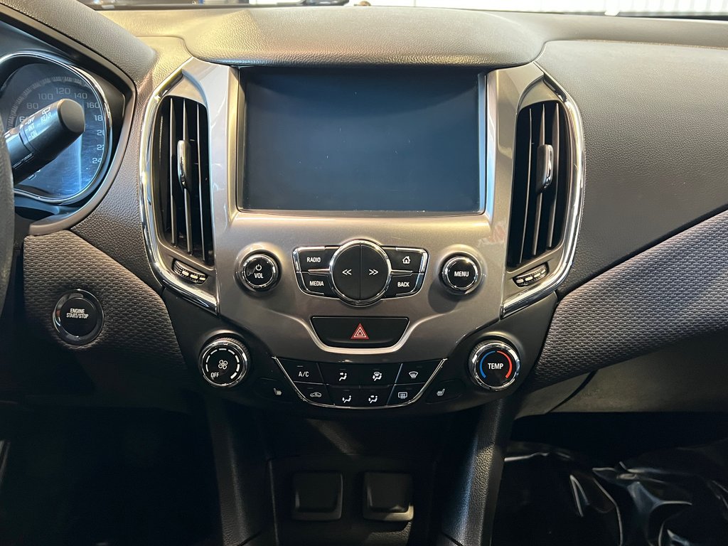 2017 Chevrolet Cruze LT**MAGS D'ORIGINE INCLUS**MANUELLE**BLUETOOTH** in Saint-Eustache, Quebec - 20 - w1024h768px