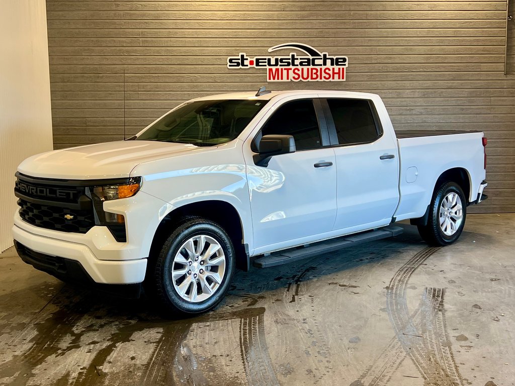 Chevrolet Silverado 1500 CUSTOM**4X4/4WD**CREW CAB**2.7L TURBO**CARPLAY** 2022 à Saint-Eustache, Québec - 1 - w1024h768px
