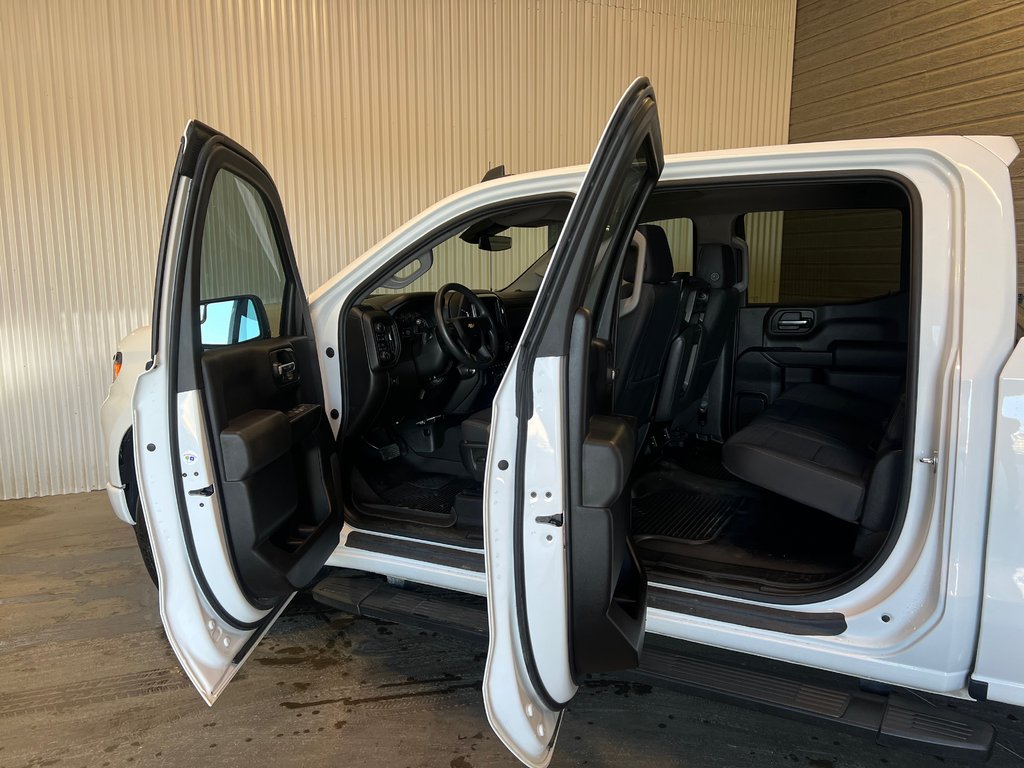 Chevrolet Silverado 1500 CUSTOM**4X4/4WD**CREW CAB**2.7L TURBO**CARPLAY** 2022 à Saint-Eustache, Québec - 16 - w1024h768px