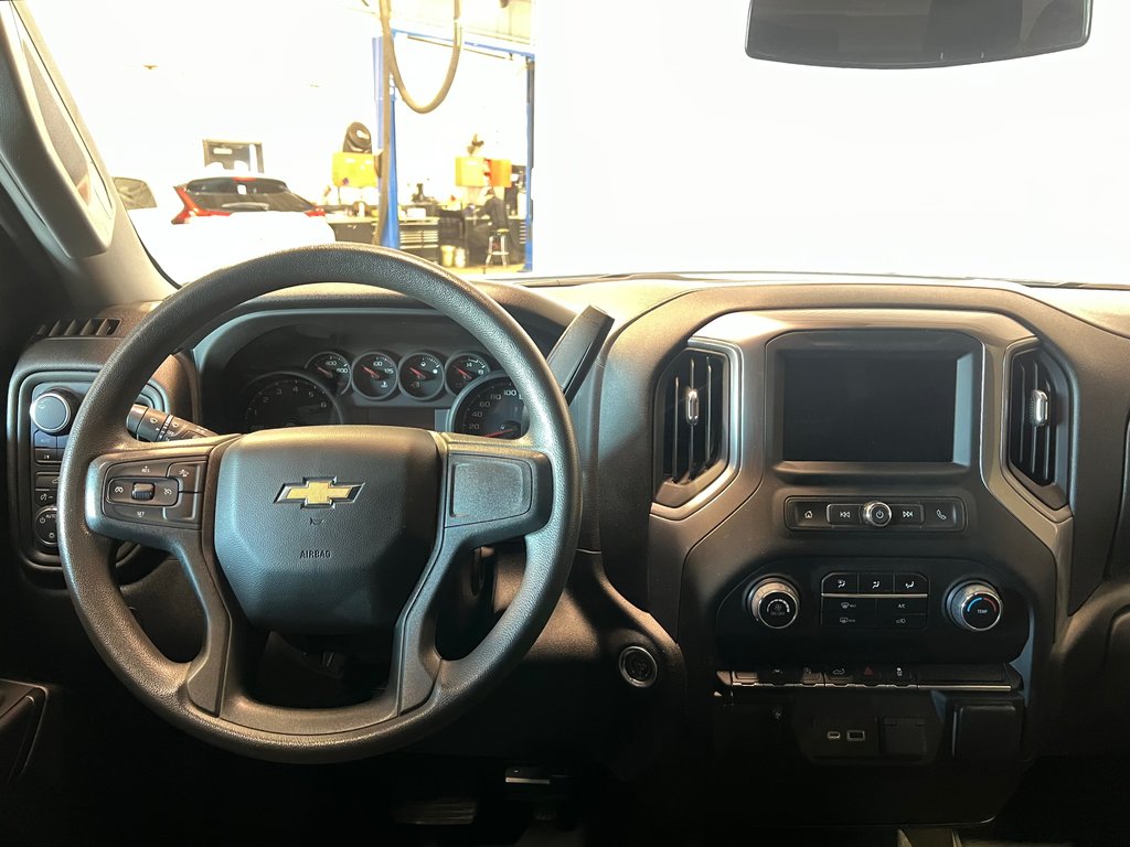 Chevrolet Silverado 1500 CUSTOM**4X4/4WD**CREW CAB**2.7L TURBO**CARPLAY** 2022 à Saint-Eustache, Québec - 24 - w1024h768px