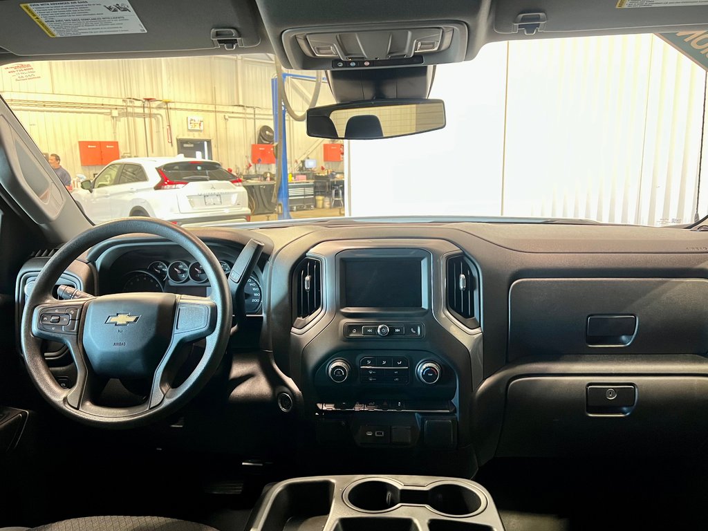 Chevrolet Silverado 1500 CUSTOM**4X4/4WD**CREW CAB**2.7L TURBO**CARPLAY** 2022 à Saint-Eustache, Québec - 23 - w1024h768px