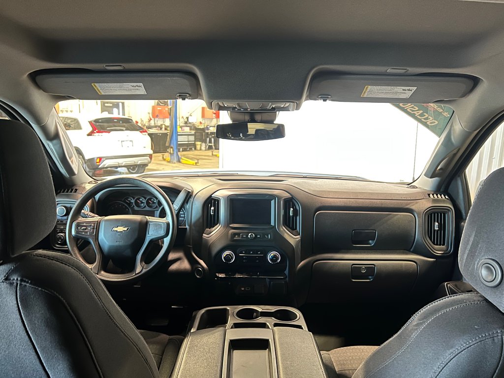 Chevrolet Silverado 1500 CUSTOM**4X4/4WD**CREW CAB**2.7L TURBO**CARPLAY** 2022 à Saint-Eustache, Québec - 22 - w1024h768px