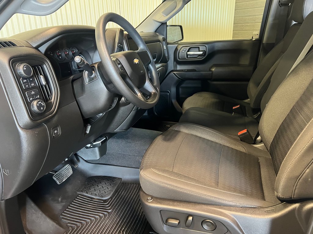 Chevrolet Silverado 1500 CUSTOM**4X4/4WD**CREW CAB**2.7L TURBO**CARPLAY** 2022 à Saint-Eustache, Québec - 18 - w1024h768px