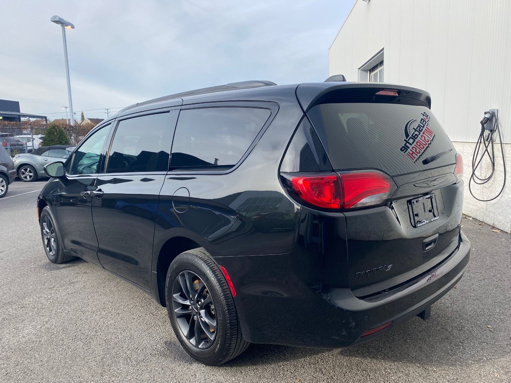 Chrysler Pacifica LAUNCH EDITION**AWD/4X4**GARANTIE 1 AN**CUIR** 2020 à Saint-Eustache, Québec - 3 - w1024h768px