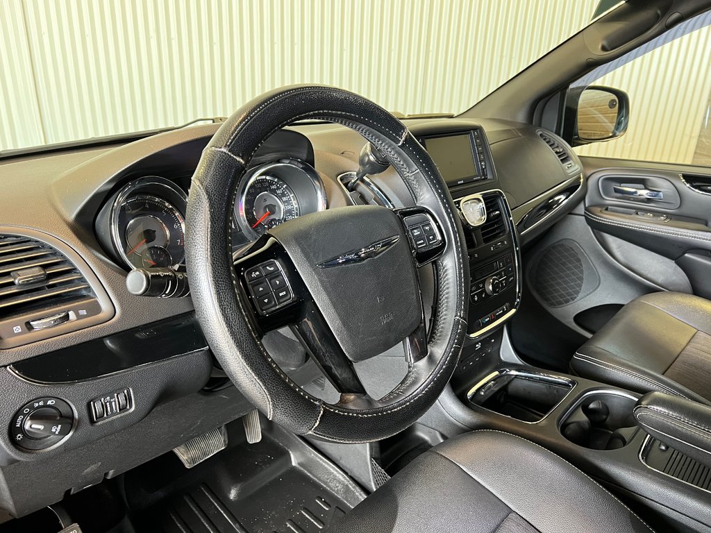 2016 Chrysler Town & Country S**STOW & GO**7 PASSAGERS**CAMERA RECUL**BLUETOOTH**CRUISE in Saint-Eustache, Quebec - 10 - w1024h768px