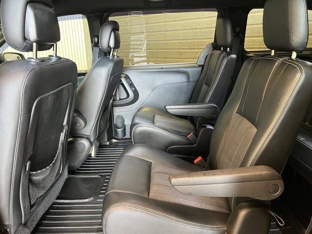 2016 Chrysler Town & Country S**STOW & GO**7 PASSAGERS**CAMERA RECUL**BLUETOOTH**CRUISE in Saint-Eustache, Quebec - 12 - w1024h768px