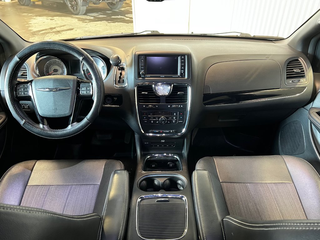 2016 Chrysler Town & Country S**STOW & GO**7 PASSAGERS**CAMERA RECUL**BLUETOOTH**CRUISE in Saint-Eustache, Quebec - 17 - w1024h768px