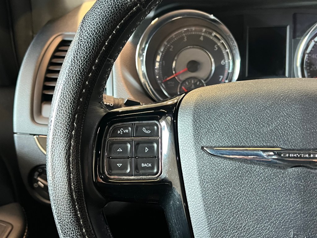 2016 Chrysler Town & Country S**STOW & GO**7 PASSAGERS**CAMERA RECUL**BLUETOOTH**CRUISE in Saint-Eustache, Quebec - 22 - w1024h768px