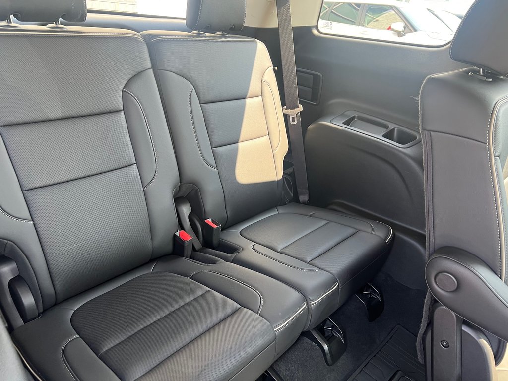 2022 GMC Acadia DENALI**4X4/AWD**6 PLACES**TOIT**CUIR**NAVIGATION in Saint-Eustache, Quebec - 8 - w1024h768px