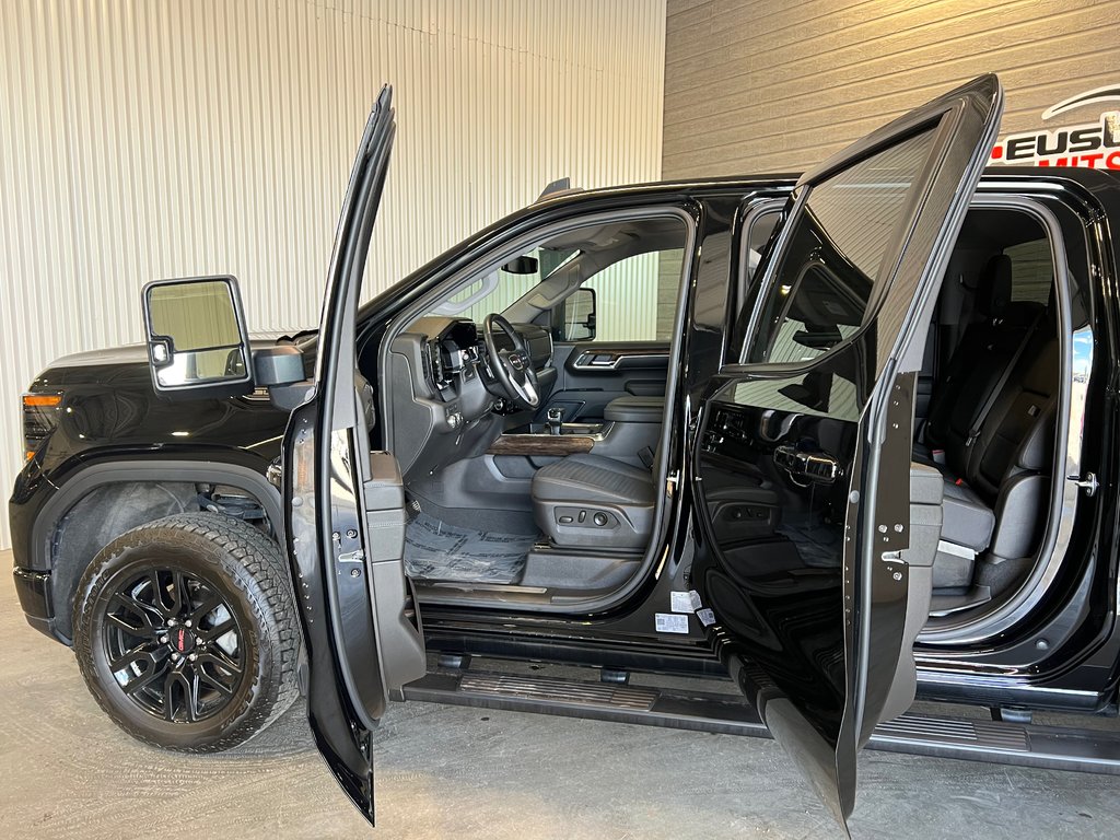 2023 GMC Sierra 1500 ELEVATION**X31 OFF ROAD**4X4/AWD**CREW CAB 157 in Saint-Eustache, Quebec - 13 - w1024h768px