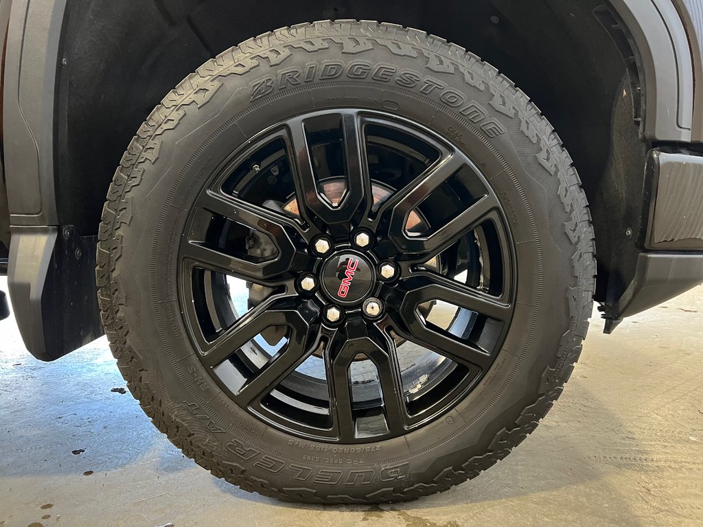 2023 GMC Sierra 1500 ELEVATION**X31 OFF ROAD**4X4/AWD**CREW CAB 157 in Saint-Eustache, Quebec - 12 - w1024h768px