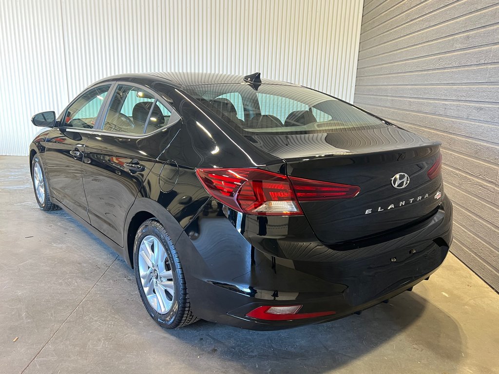 2019 Hyundai Elantra PREFERRED**CARPLAY**BANCS & VOLANT CHAUFFANTS** in Saint-Eustache, Quebec - 3 - w1024h768px