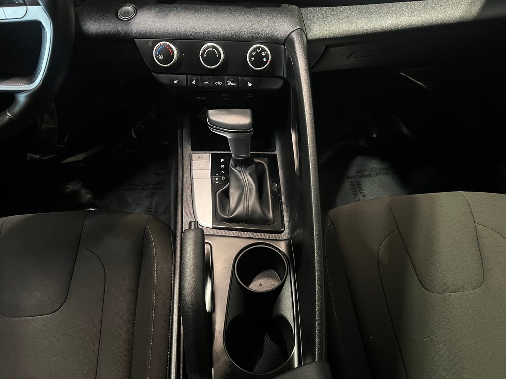 Hyundai Elantra PREFERRED**CARPLAY**BANCS & VOLANT CHAUFFANT**MAGS 2021 à Saint-Eustache, Québec - 24 - w1024h768px