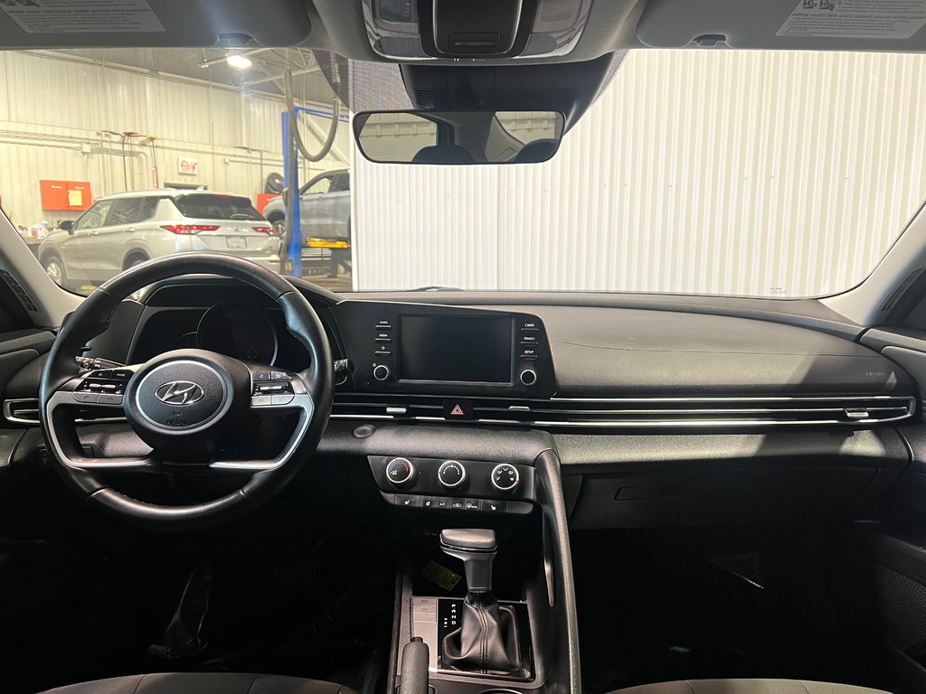 Hyundai Elantra PREFERRED**CARPLAY**BANCS & VOLANT CHAUFFANT**MAGS 2021 à Saint-Eustache, Québec - 21 - w1024h768px