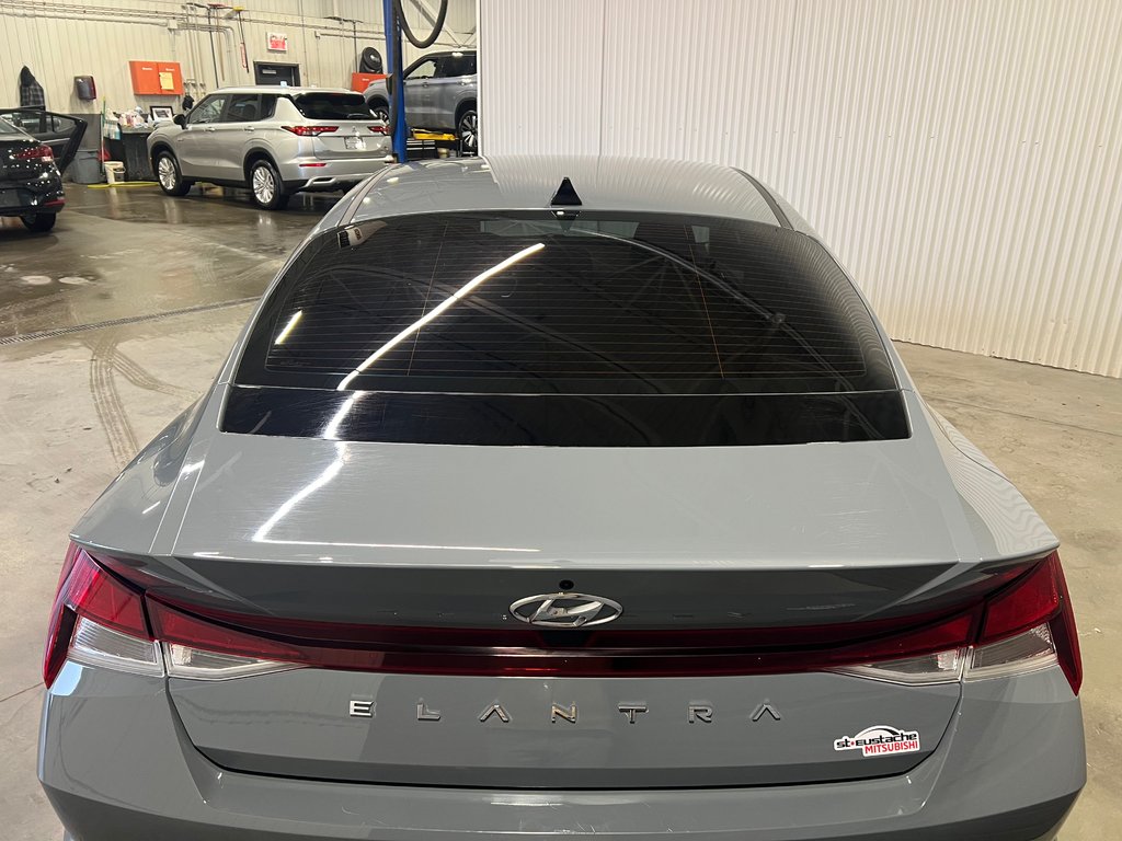 Hyundai Elantra PREFERRED**CARPLAY**BANCS & VOLANT CHAUFFANT**MAGS 2021 à Saint-Eustache, Québec - 4 - w1024h768px
