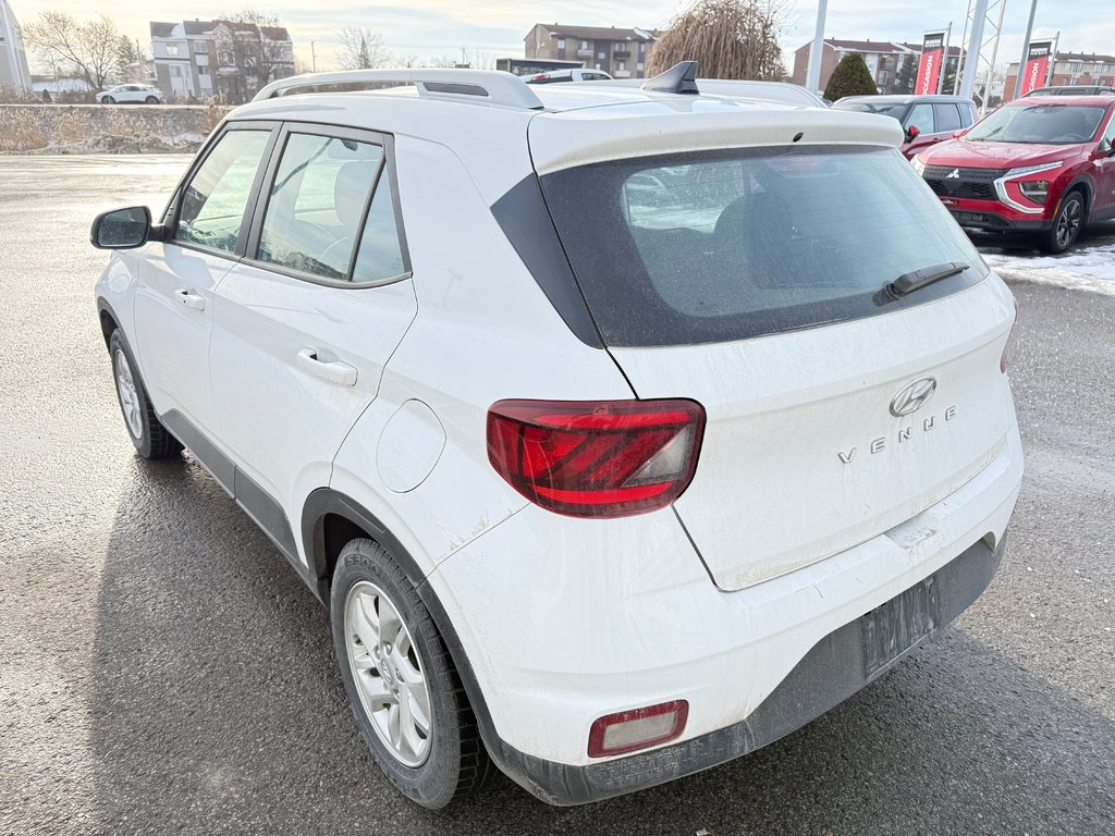 2022 Hyundai Venue PREFERRED**CARPLAY**BANCS CHAUFFANTS**MAGS**CRUISE in Saint-Eustache, Quebec - 6 - w1024h768px