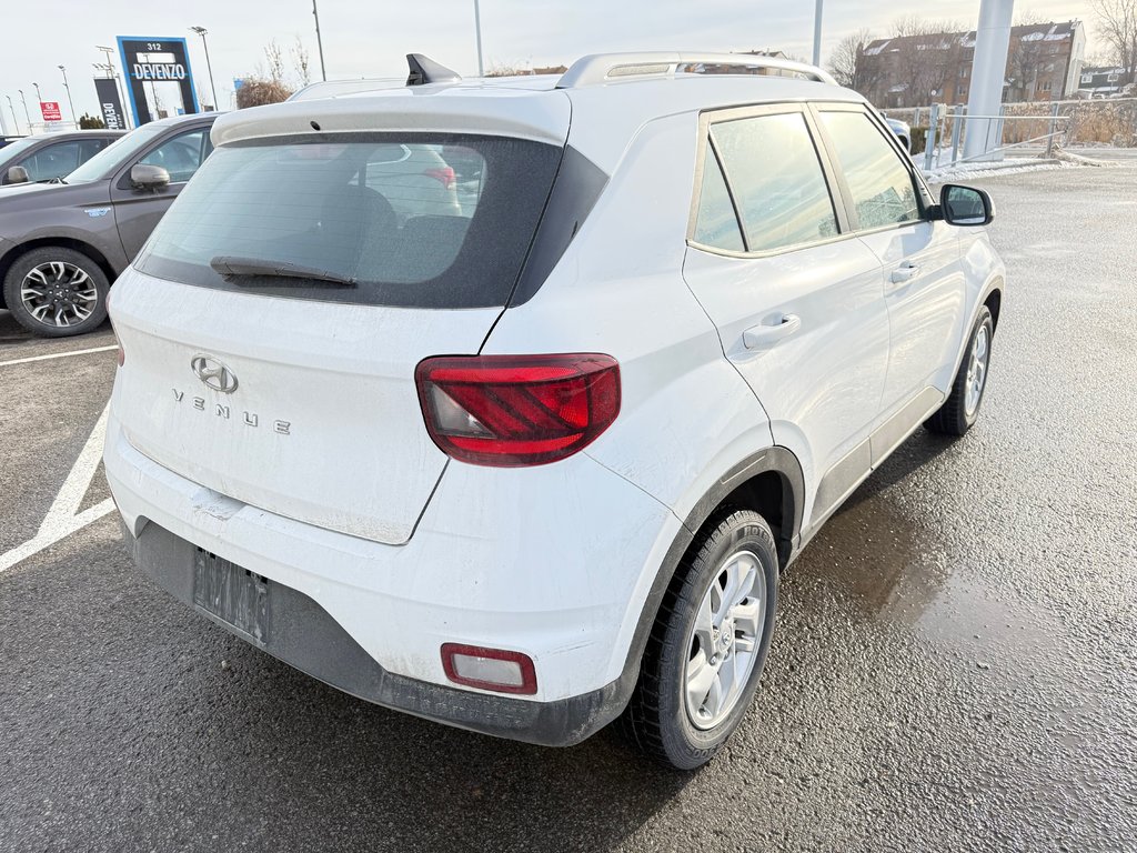 2022 Hyundai Venue PREFERRED**CARPLAY**BANCS CHAUFFANTS**MAGS**CRUISE in Saint-Eustache, Quebec - 7 - w1024h768px