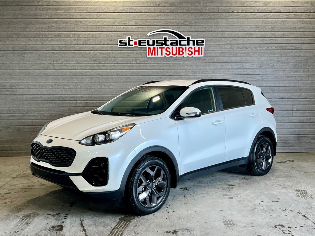 2022 Kia Sportage LX**AWD/4X4**NIGHTSKY**MAGS 18PO**APPLE CARPLAY** in Saint-Eustache, Quebec - 1 - w1024h768px