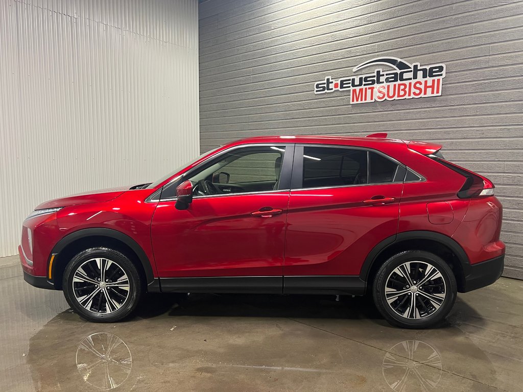 Mitsubishi ECLIPSE CROSS SE**À PARTIR DE 0.9%**S-AWC**VOLANT CHAUFFANT** 2022 à Saint-Eustache, Québec - 2 - w1024h768px