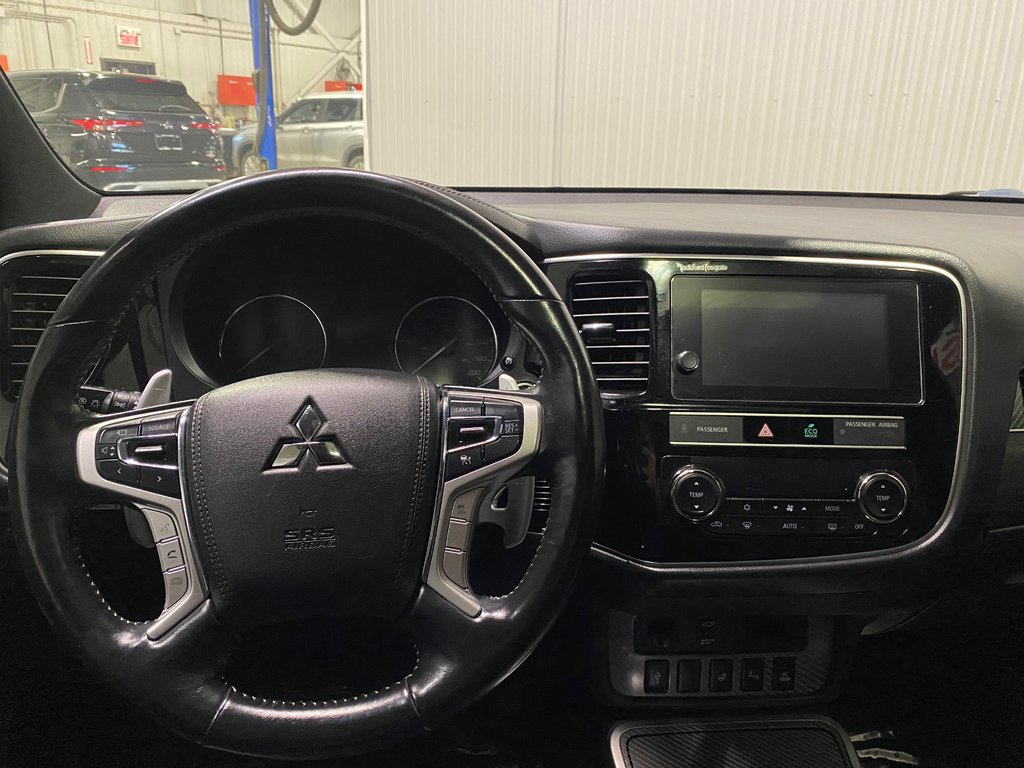 2019 Mitsubishi OUTLANDER PHEV GT**S-AWC**CUIR**TOIT OUVRANT**CRUISE**BLUETOOTH** in Saint-Eustache, Quebec - 12 - w1024h768px