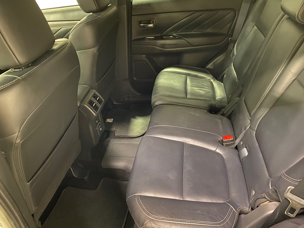 2019 Mitsubishi OUTLANDER PHEV SE TOURING**S-AWC**ONE OWNER**CUIR**TOIT OUVRANT** in Saint-Eustache, Quebec - 7 - w1024h768px