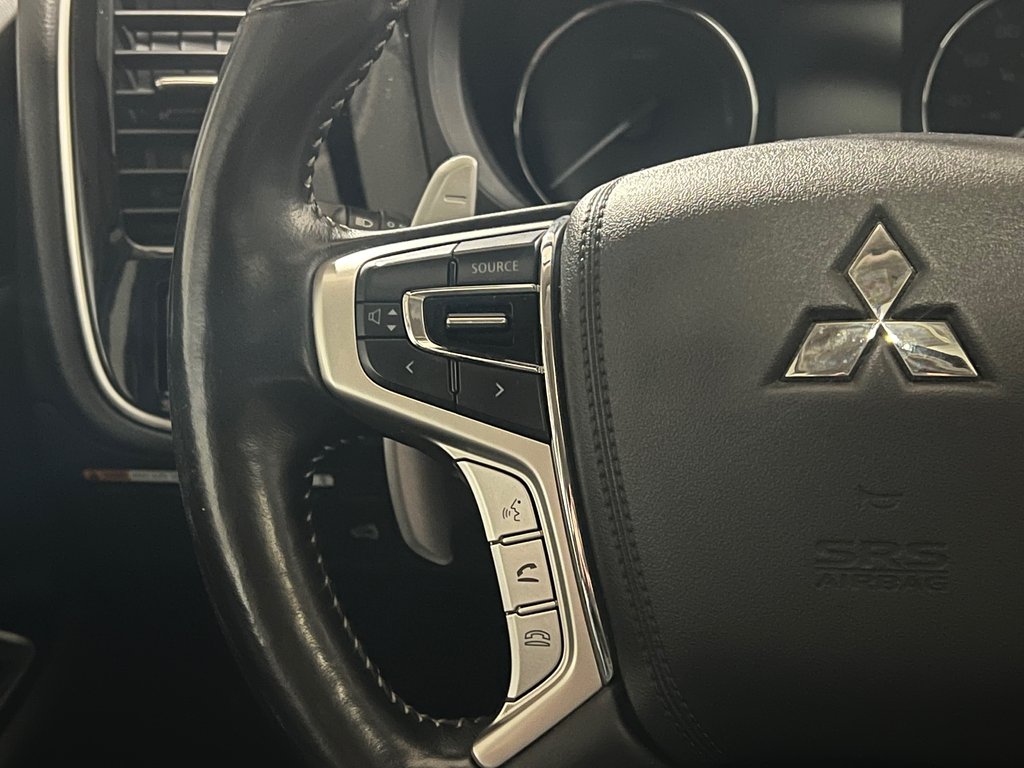 2019 Mitsubishi OUTLANDER PHEV LE**S-AWC**TOIT OUVRANT**CUIR/SUEDE**CARPLAY**MAGS in Saint-Eustache, Quebec - 28 - w1024h768px