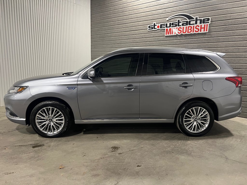 2019 Mitsubishi OUTLANDER PHEV LE**S-AWC**TOIT OUVRANT**CUIR/SUEDE**CARPLAY**MAGS in Saint-Eustache, Quebec - 2 - w1024h768px